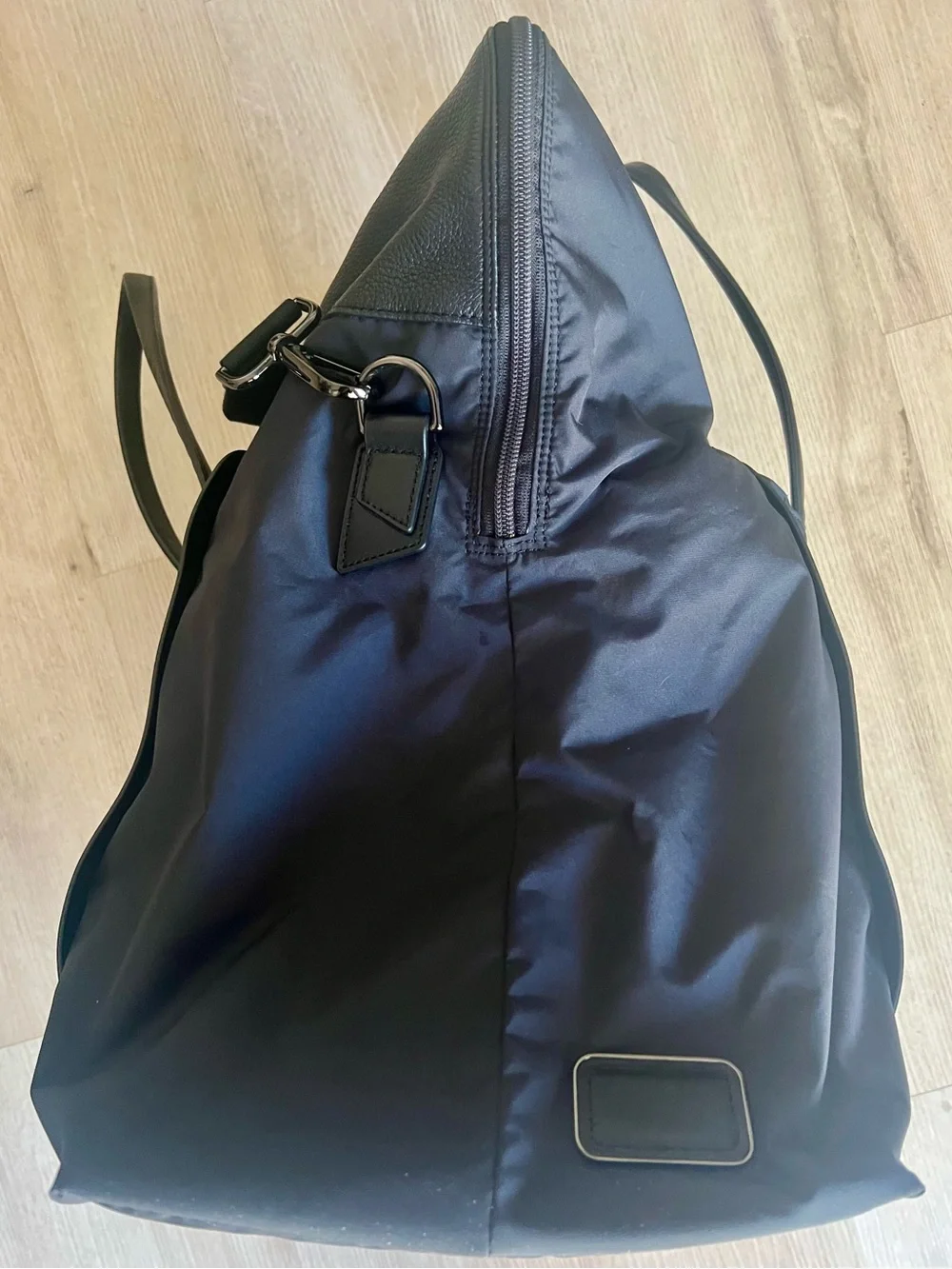Tumi authentic hayden